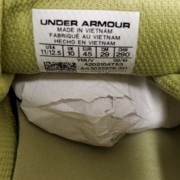 UA Men's HOVR Summit Hiking Shoes - Picture 13 of 14